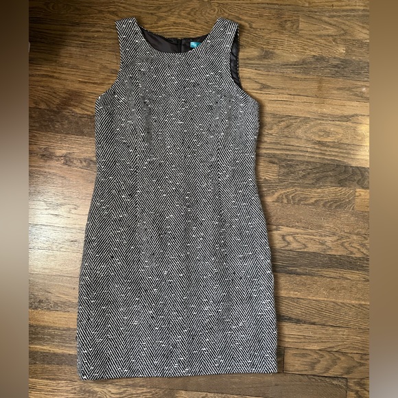 Pim + Larkin Dresses & Skirts - Pim + Larkin Tweed shift Dress